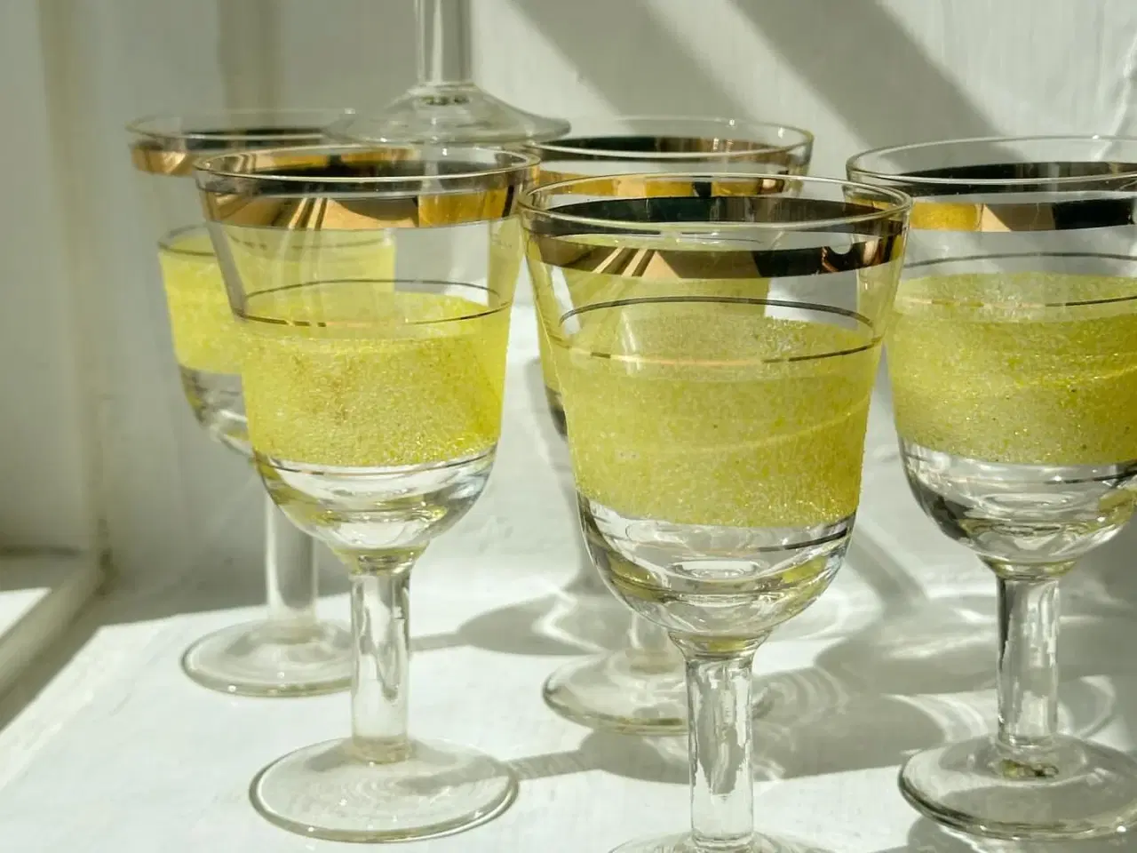 Billede 5 - Likørglas m gul sukkerglasur, 6 stk samlet