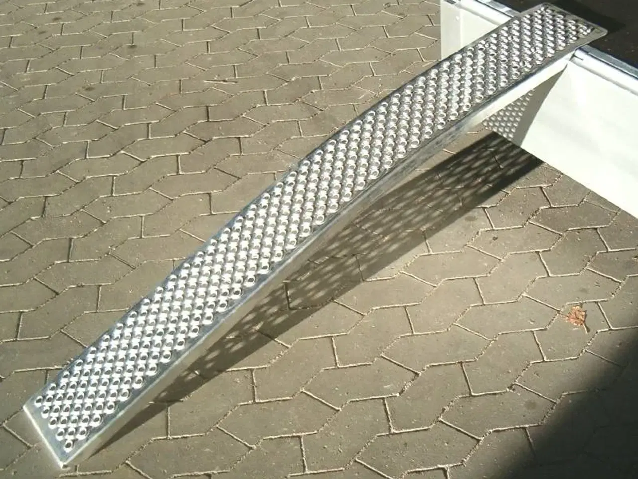 Billede 1 - Alu. Ramper 1500 mm buet 400kg