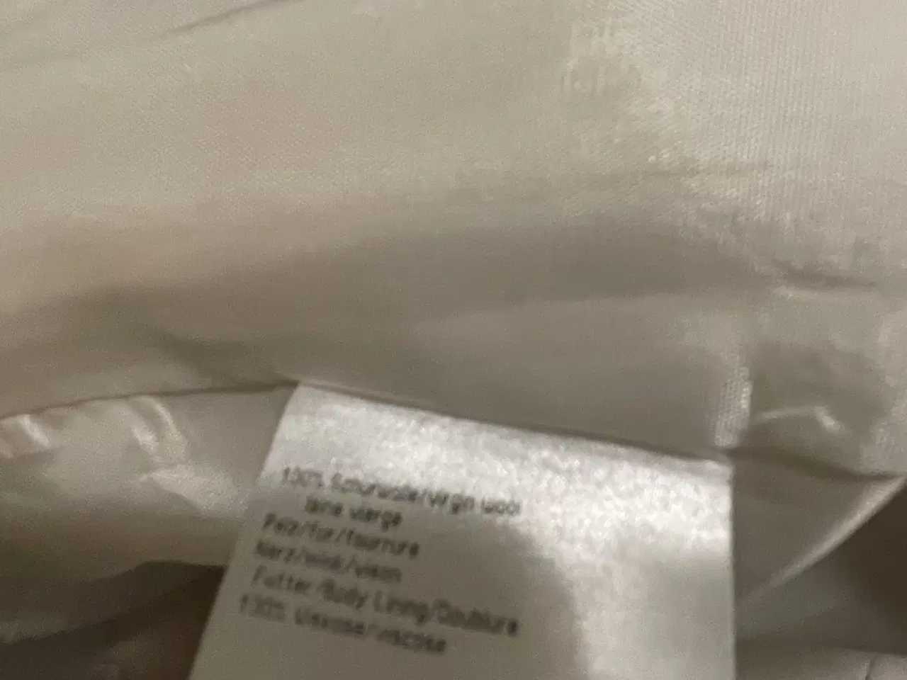 Billede 2 - Uldjakke,str.38/40,Basler