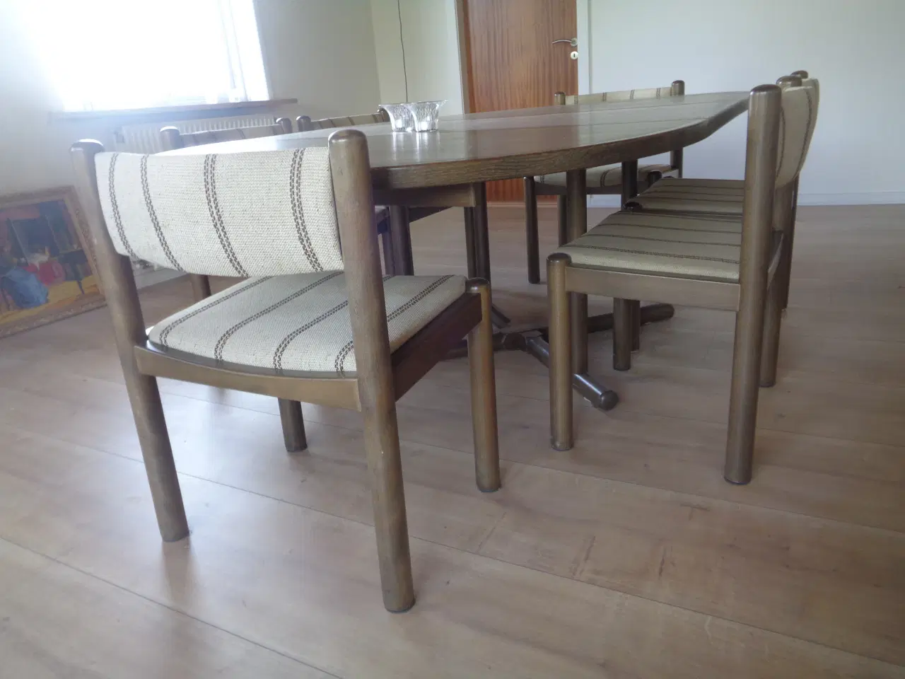 Billede 2 - Spisebord og 6 stole