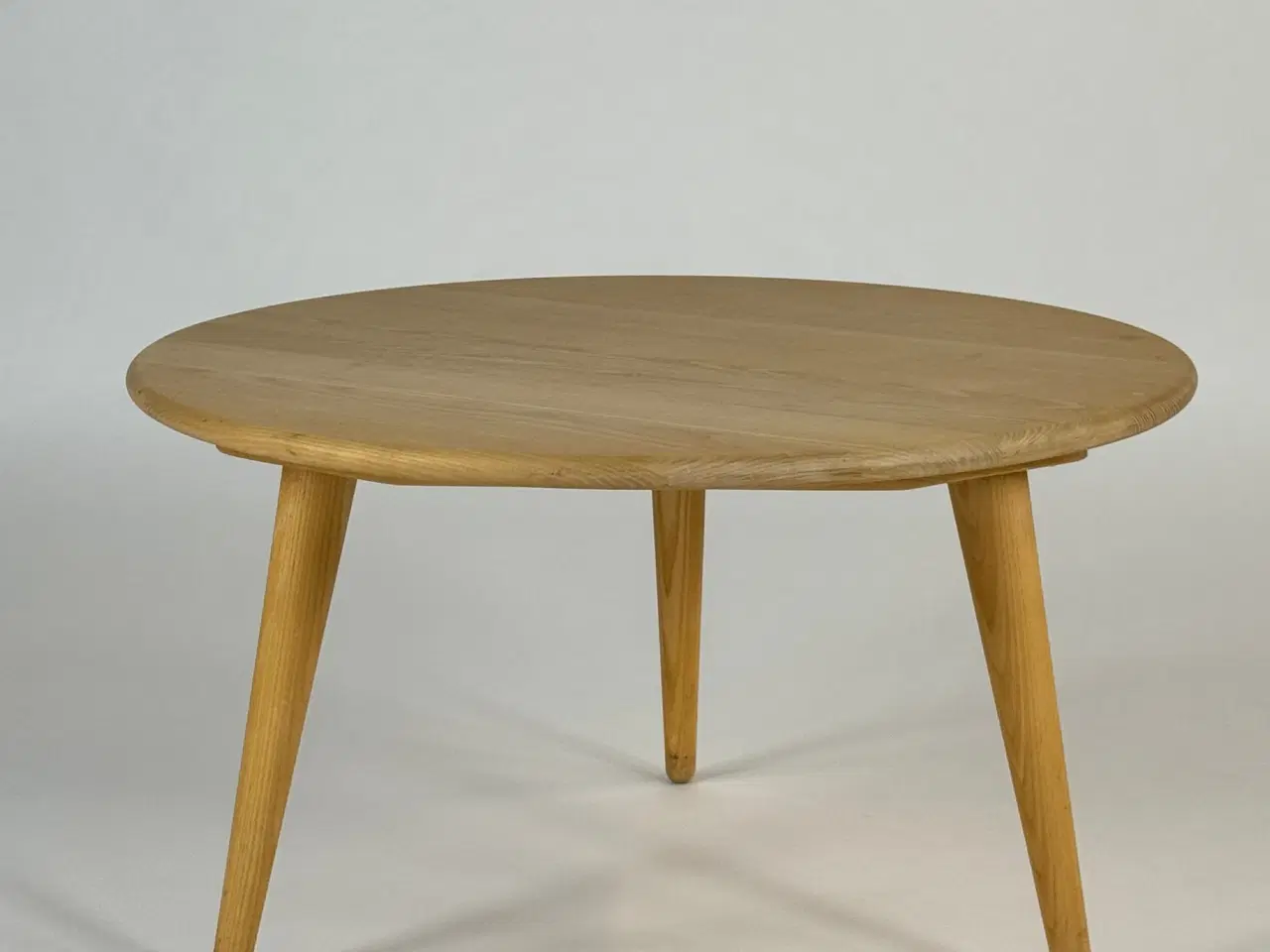 Billede 3 - Carl Hansen & Søn CH008 Sofabord – Eg Ø78 cm