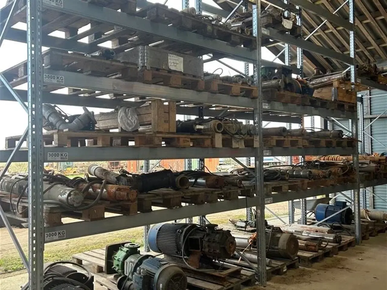 Billede 3 - - - - MARKVAND, ALT I PUMPER OG MOTORER