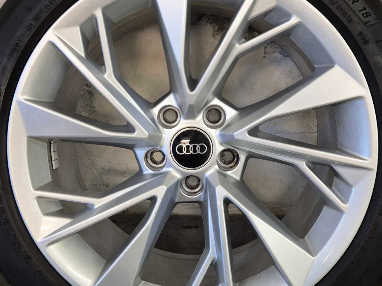 Billede 8 - AUDI A4 / A5 / A6 / A7 ORIGINAL ALUFÆLGE MED SOMME