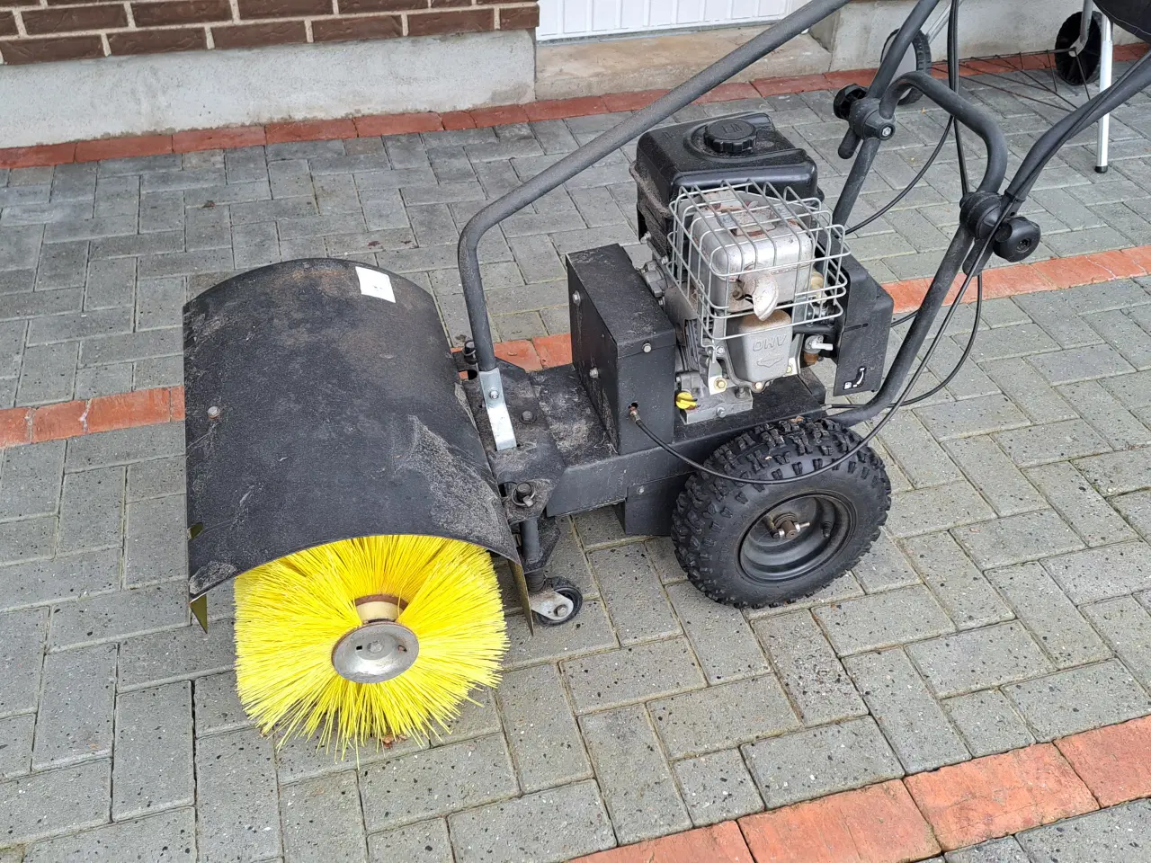 Billede 1 - Vanguard Fejemaskine