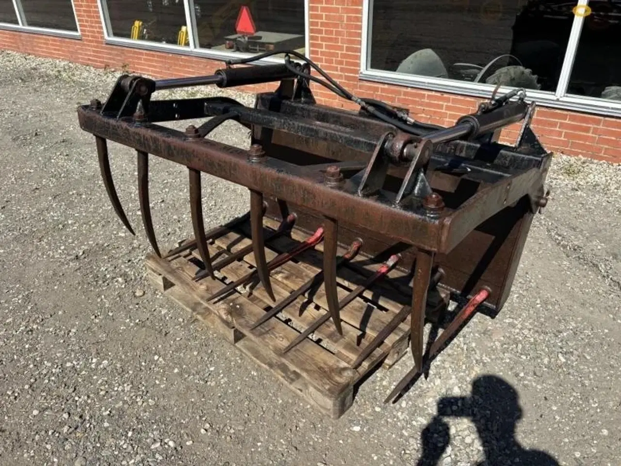 Billede 1 - - - - Overfaldsklog