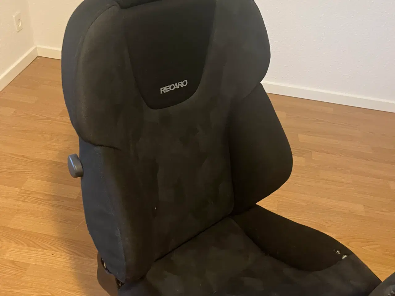 Billede 3 - Gamerstol - specialbygget. Incl. tilbehør