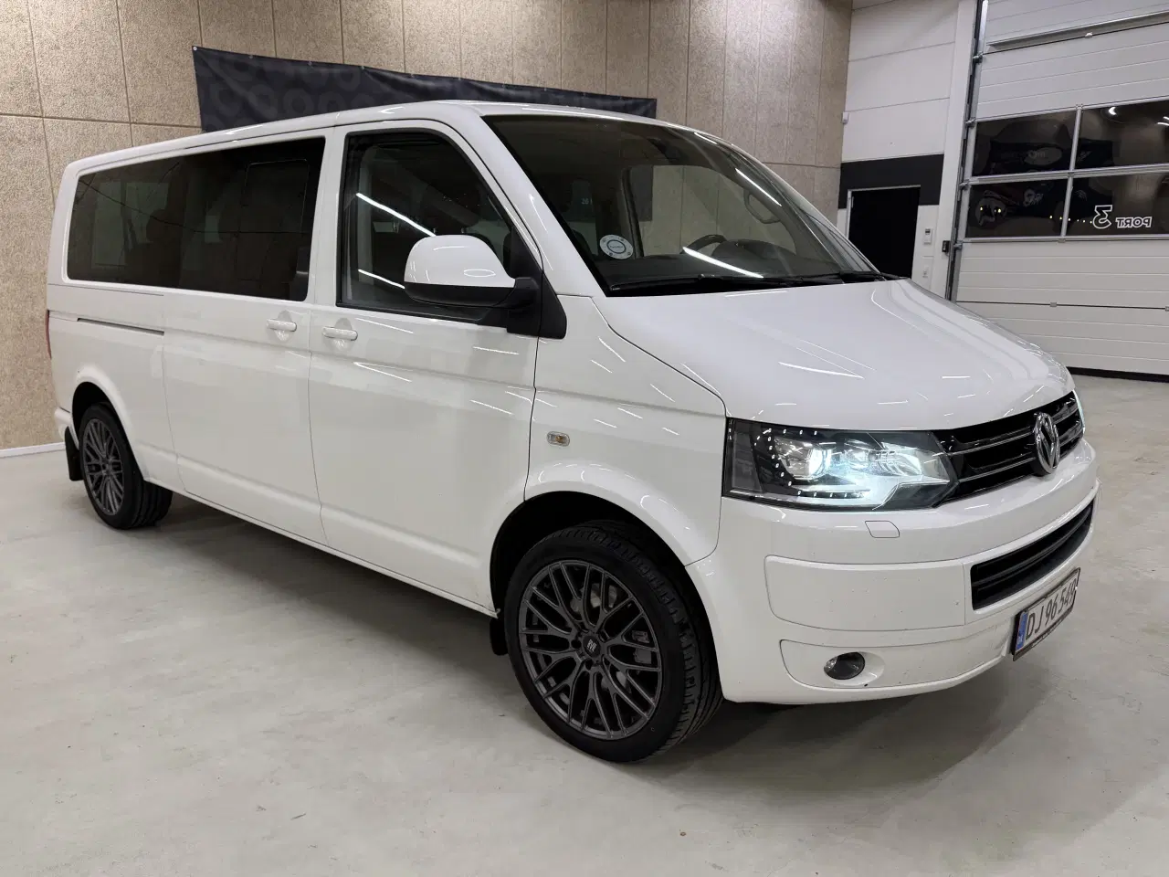 Billede 1 - 9 pers. VW Caravelle