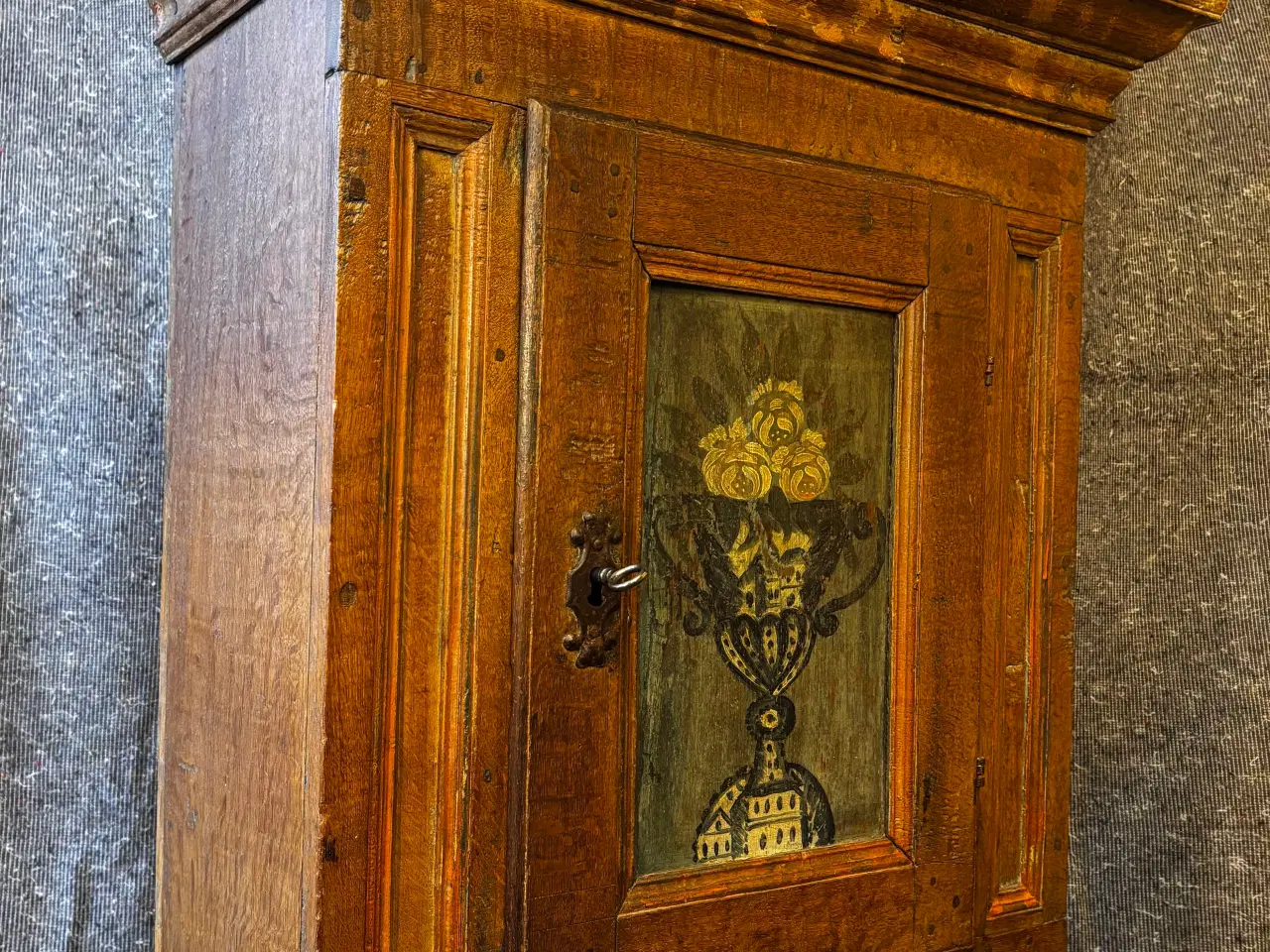 Billede 3 - Tobaksskab fra 1700 tallet