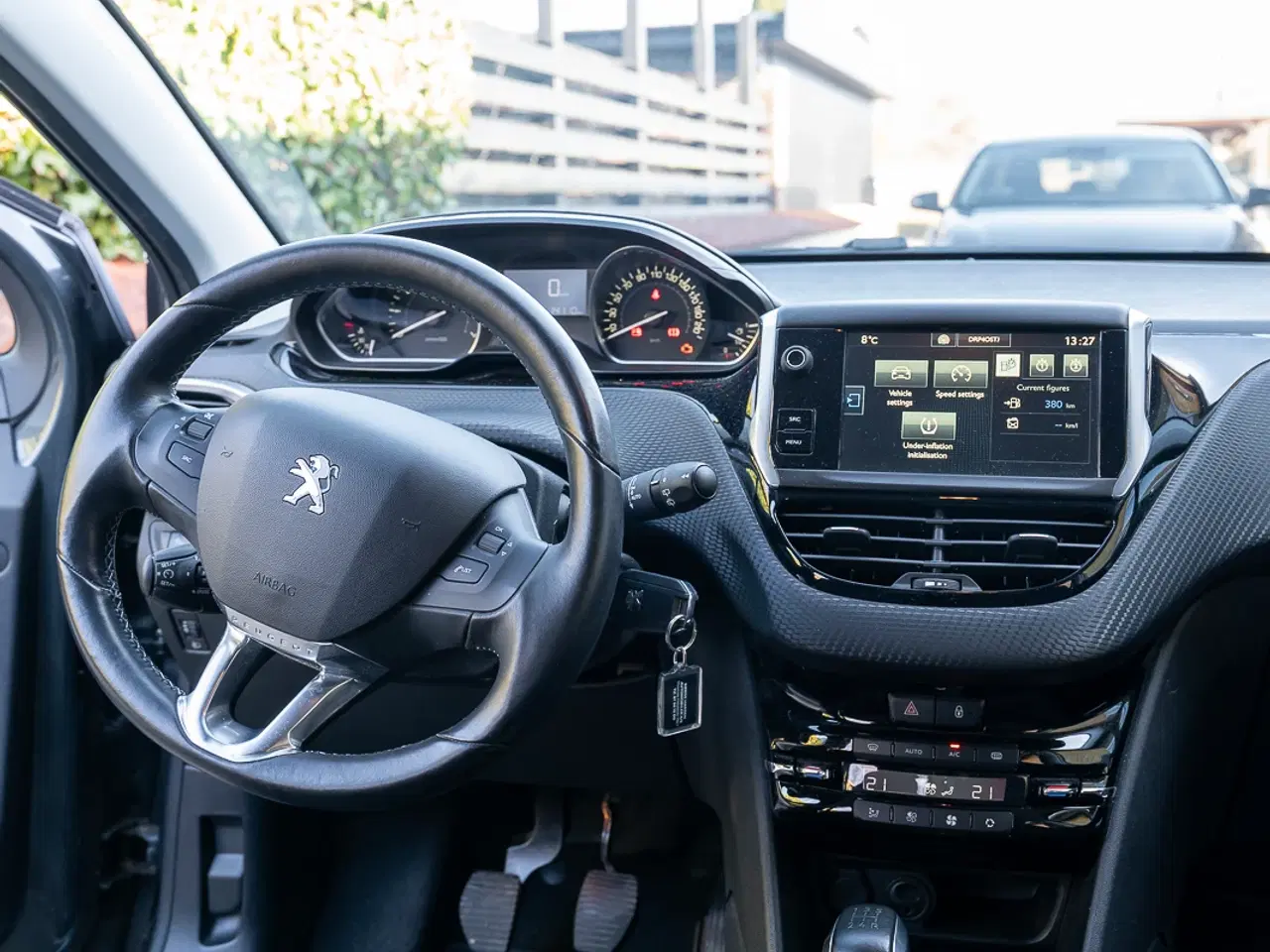 Billede 10 - Peugeot 208 1.2 VTi 5D Allure i perfekt stand