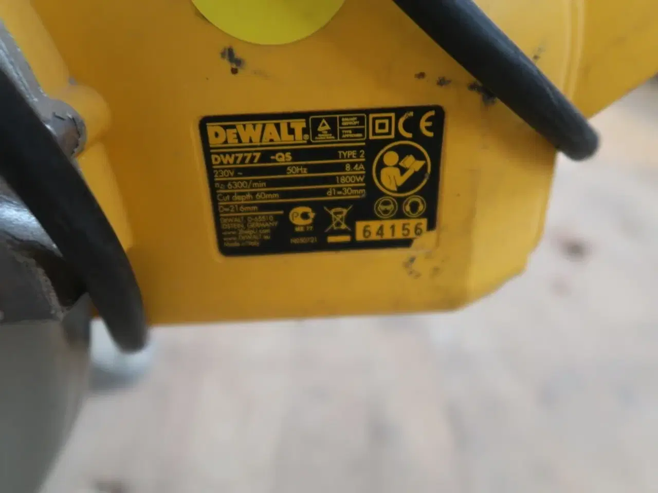 Billede 2 - Kap-/geringssav, Dewalt DW777