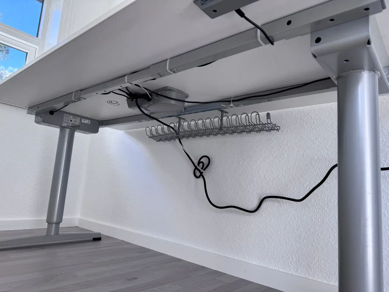 Billede 4 - IKEA GALANT hæve-sænke-skrivebord