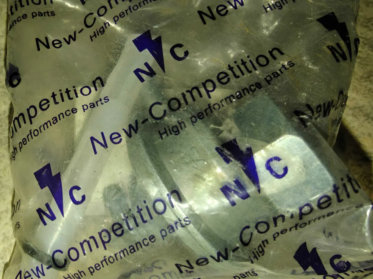 Billede 1 - PGO Hot 50/PMX/Ligero. Ny Benzinhane Vacuum 