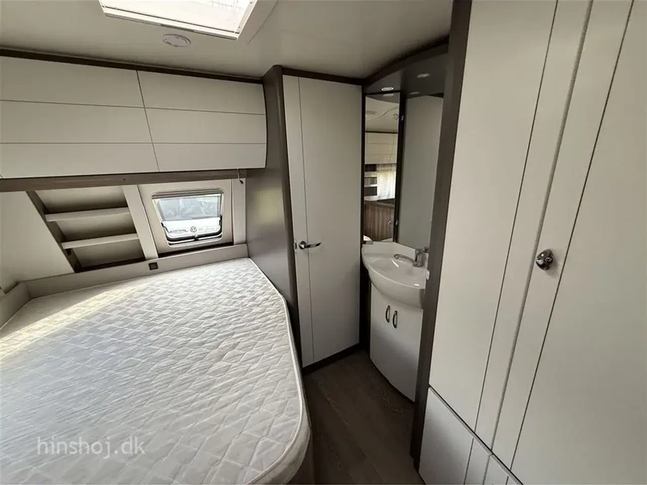 Billede 5 - 2023 - Hobby Excellent Edition 650 KMFe Stor rummelig familievogn med 3 køjer fra Hinshøj Caravan