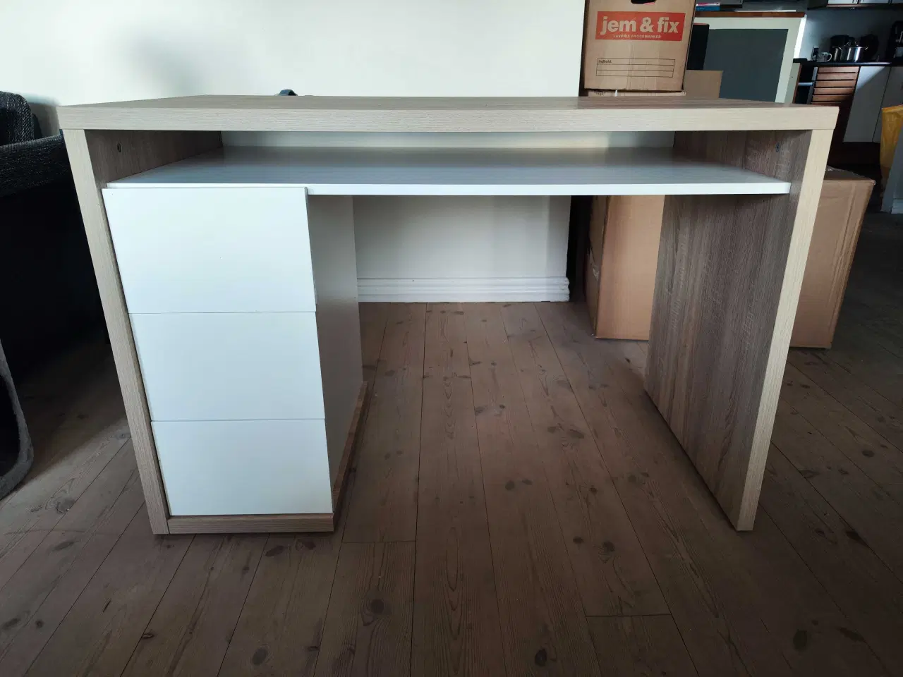 Billede 3 - Skrivebord 