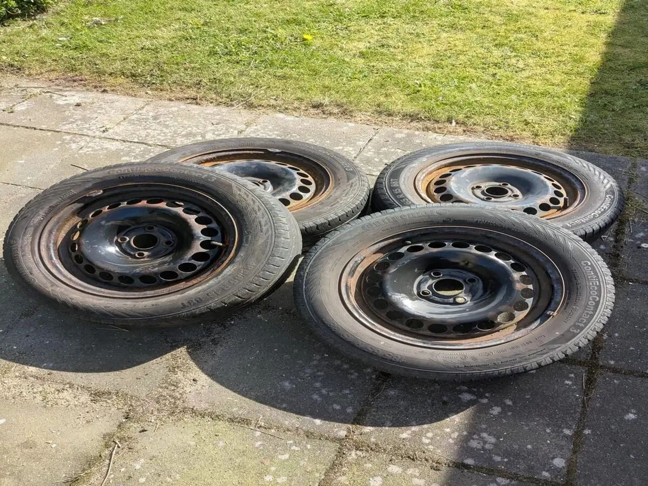 Billede 2 - 📢  15" 4 x 100 stålfælge med sommerdæk