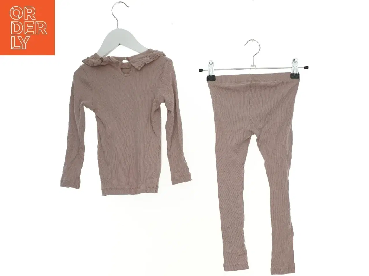 Billede 2 - Sæt fra Name It (str. 104 cm)