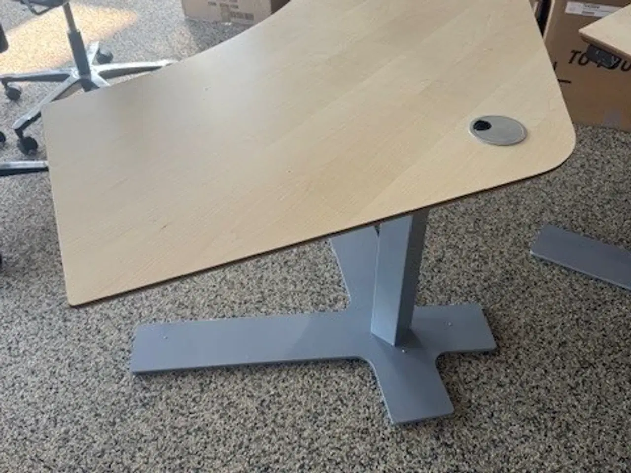 Billede 3 - Elektrisk Hæve/sænke Borde