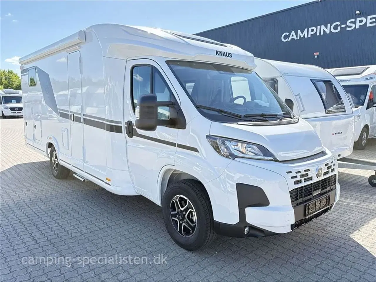 Billede 2 - 2025 - Knaus L!VE TI 700 MEG Platinum Selection   Knaus LIVE TI 700 MEG Platinum Selection - Kan ses nu hos Camping-Specialisten.dk