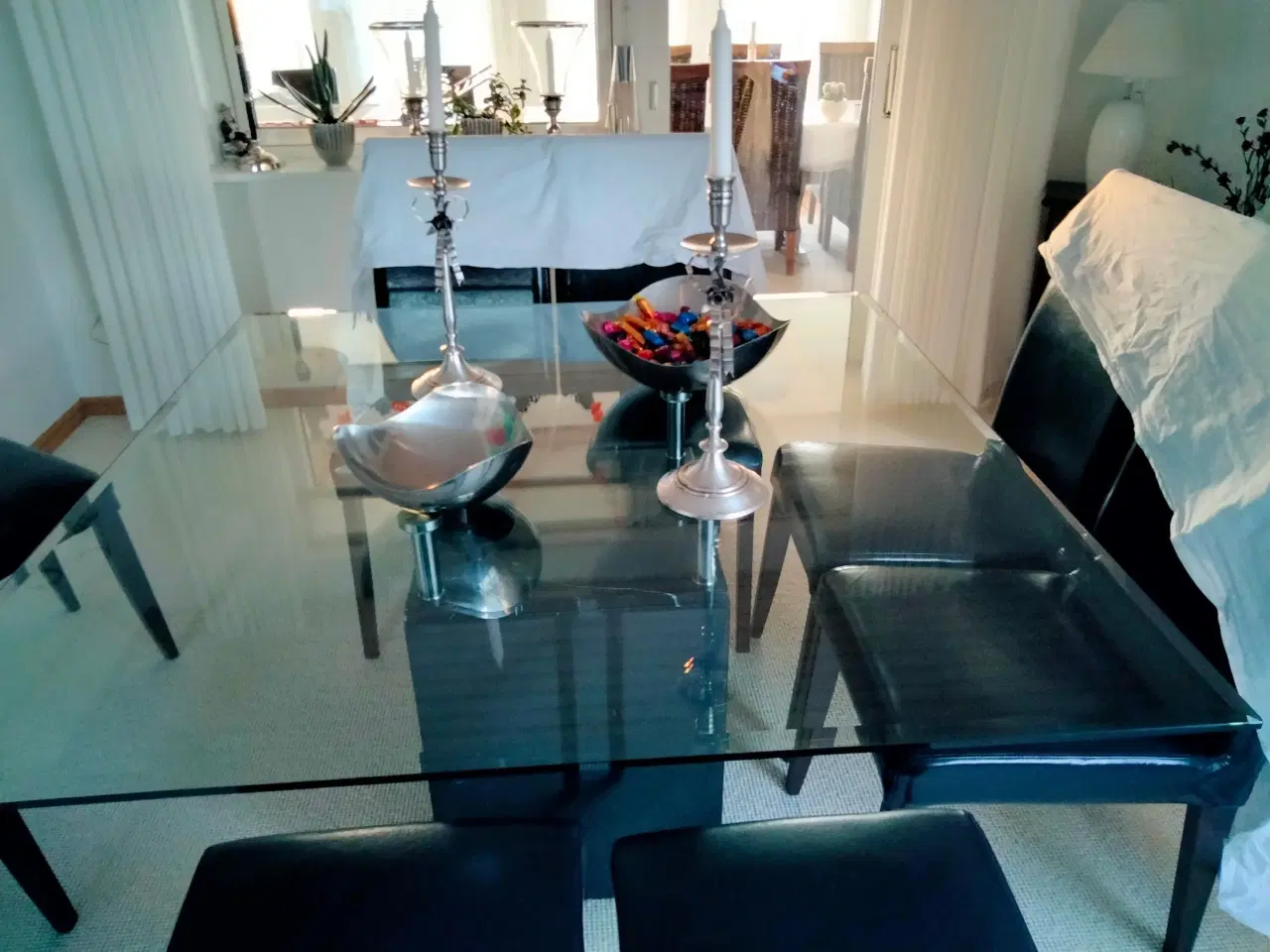 Billede 1 - spisebord med glasplade