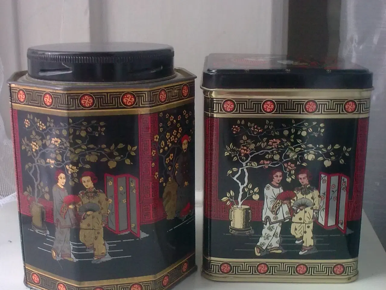 Billede 8 - Vintage sjælden 8 kantet te dåse m skruelåg +1 T