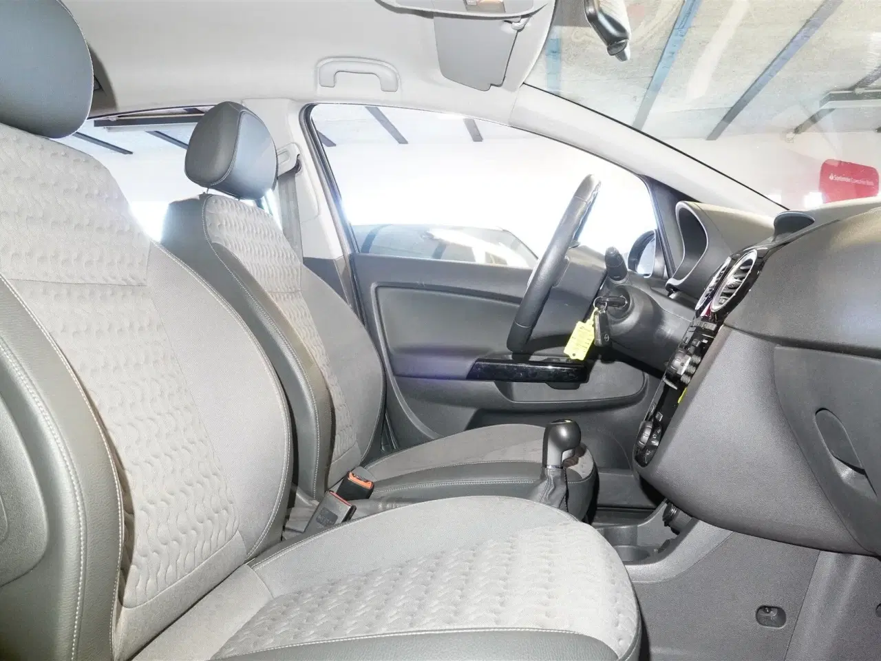 Billede 12 - Opel Corsa 1,3 DTH DPF Cosmo 95HK 5d 6g