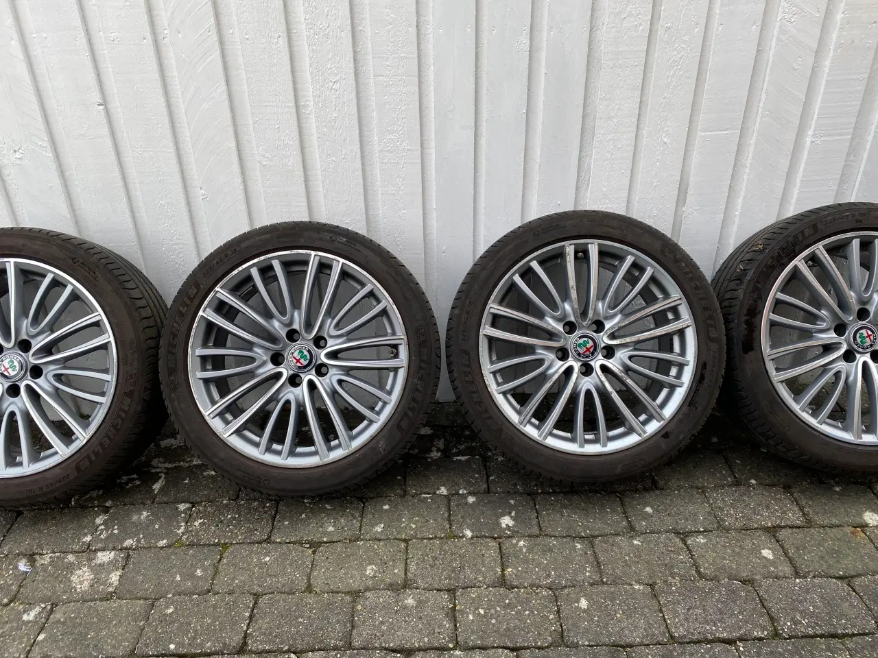 Billede 1 - Flotte Alfa Romeo fælge