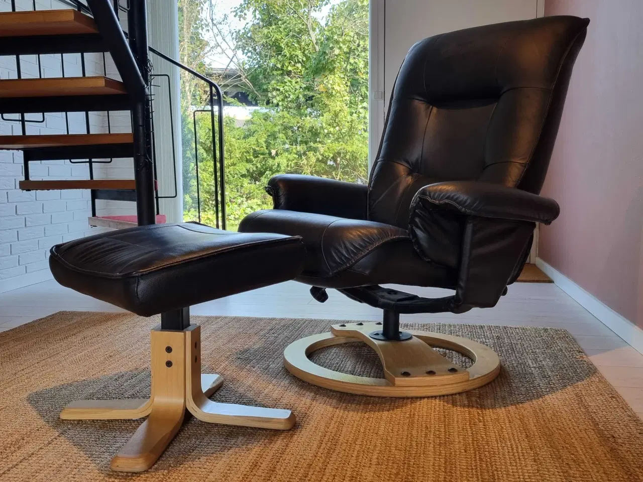 Billede 1 - Flot lænestol i ægte læder