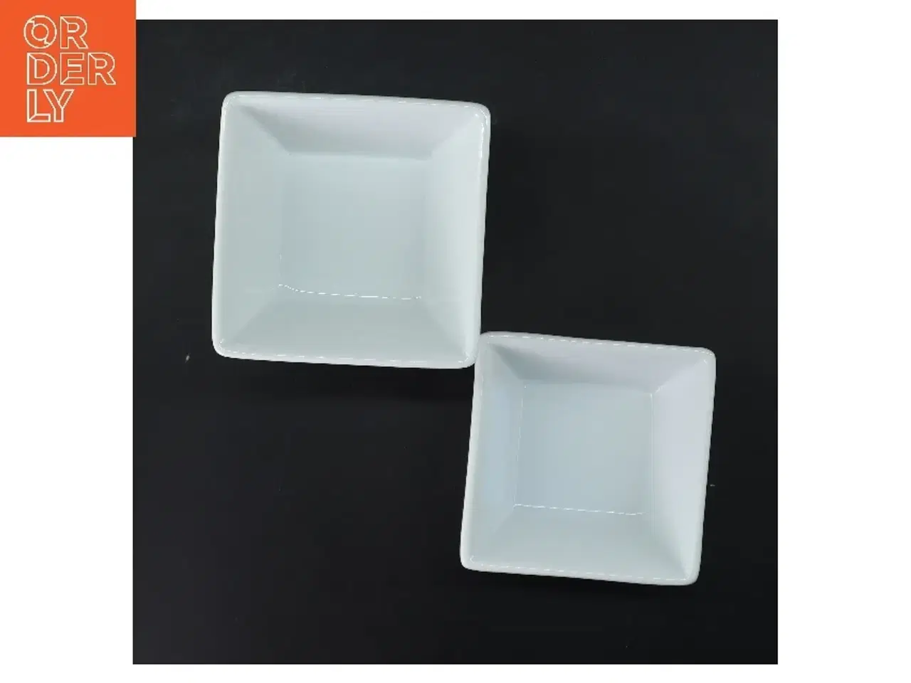 Billede 2 - Sæt af seks hvide firkantede skåle (str. 6 stk 11x11 cm)