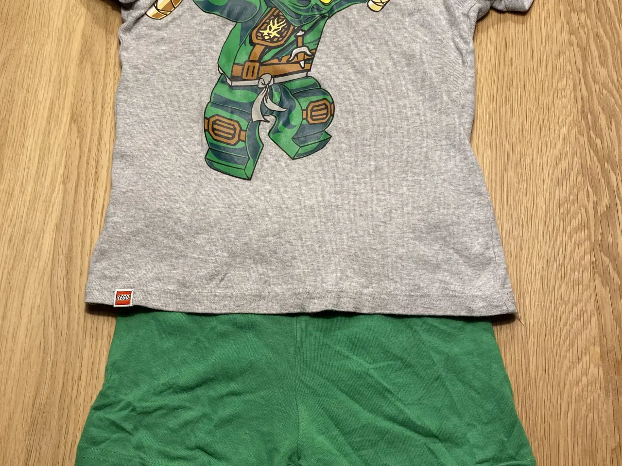 Billede 2 - Paw Patrol undertrøjer str 122/128