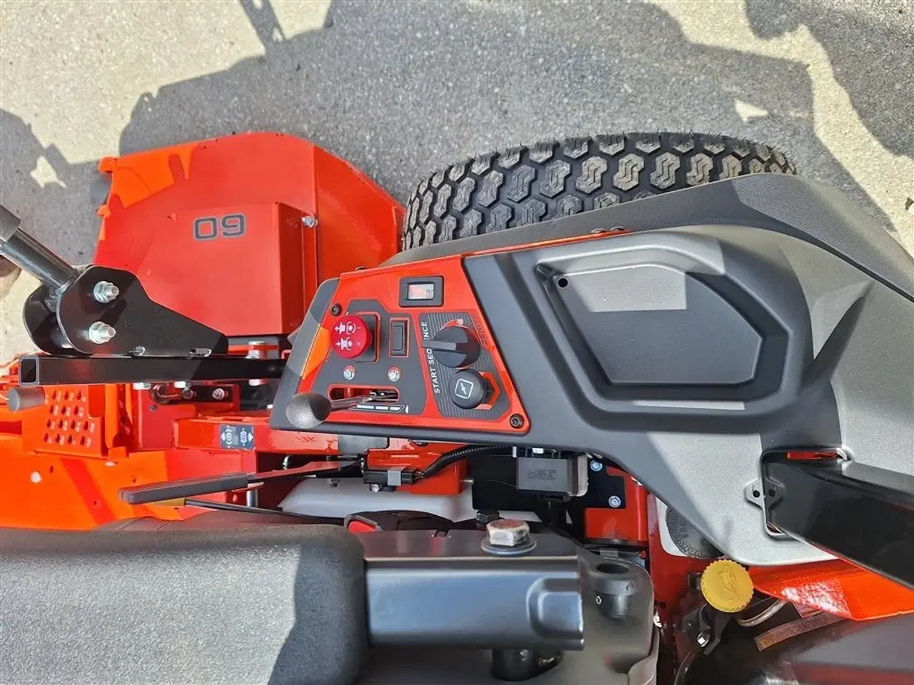 Billede 10 - Ariens Zenith 60" (152 cm Klippe bredde)