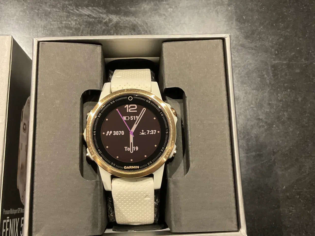 Billede 1 - Garmin fenix 5S Sapphire Edition - Rose Gold