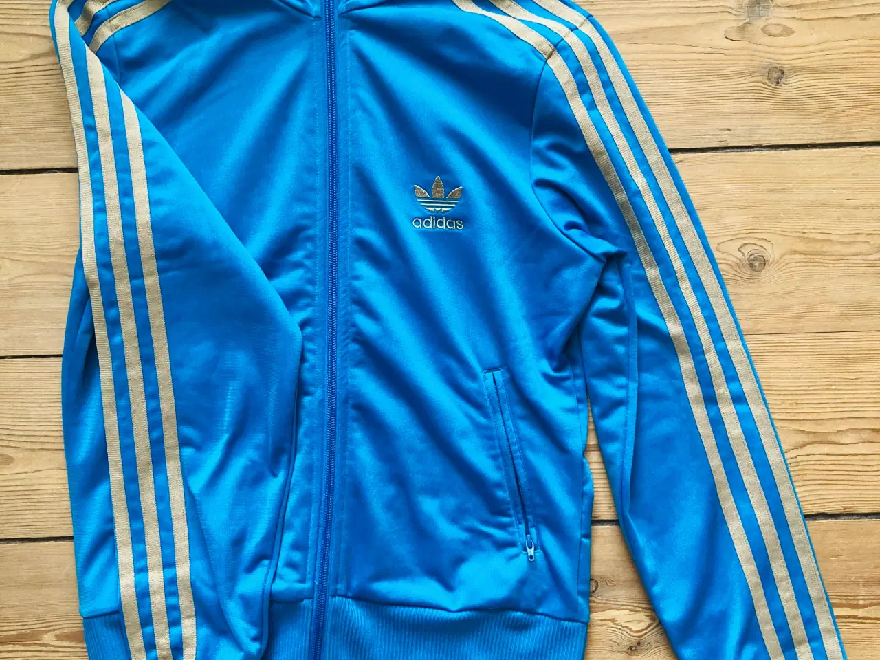 Billede 2 - Adidas børnetøj