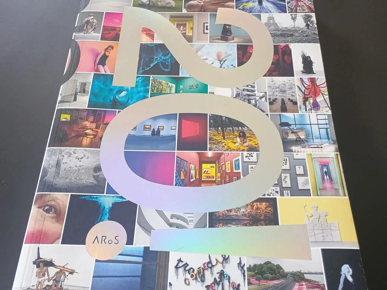 Billede 1 - Bog 20 år af ARoS Book
