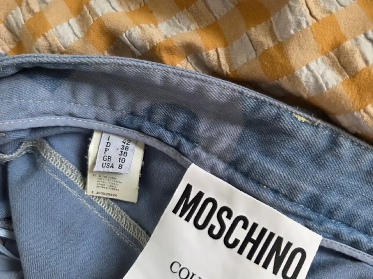 Billede 3 - Unik Moschino Couture! Denimnederdel, Næsten ny
