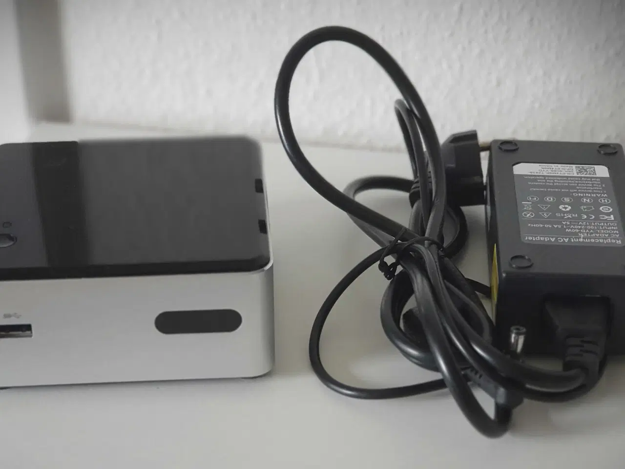 Billede 1 - Intel NUC DN2820FYK