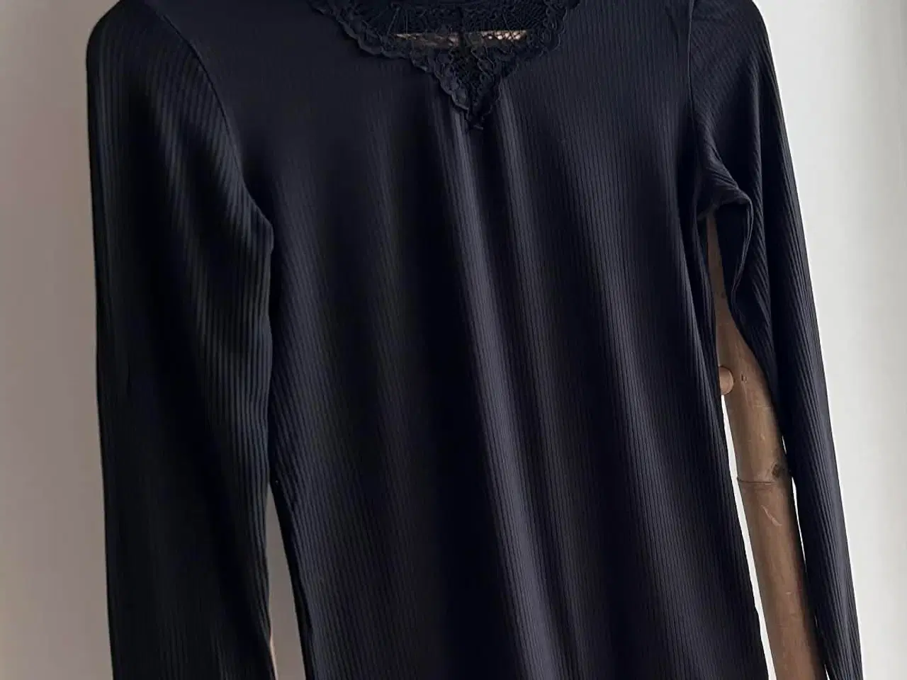 Billede 2 - VRS bluse, str. 158-164 / 12-14 år