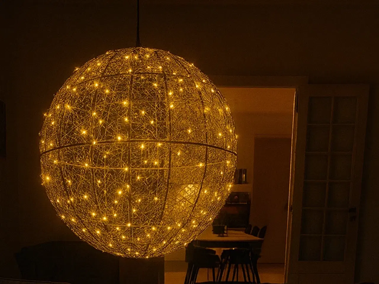 Billede 3 - Stor LED-designkugle / lampe Ø58 cm – 960 LED