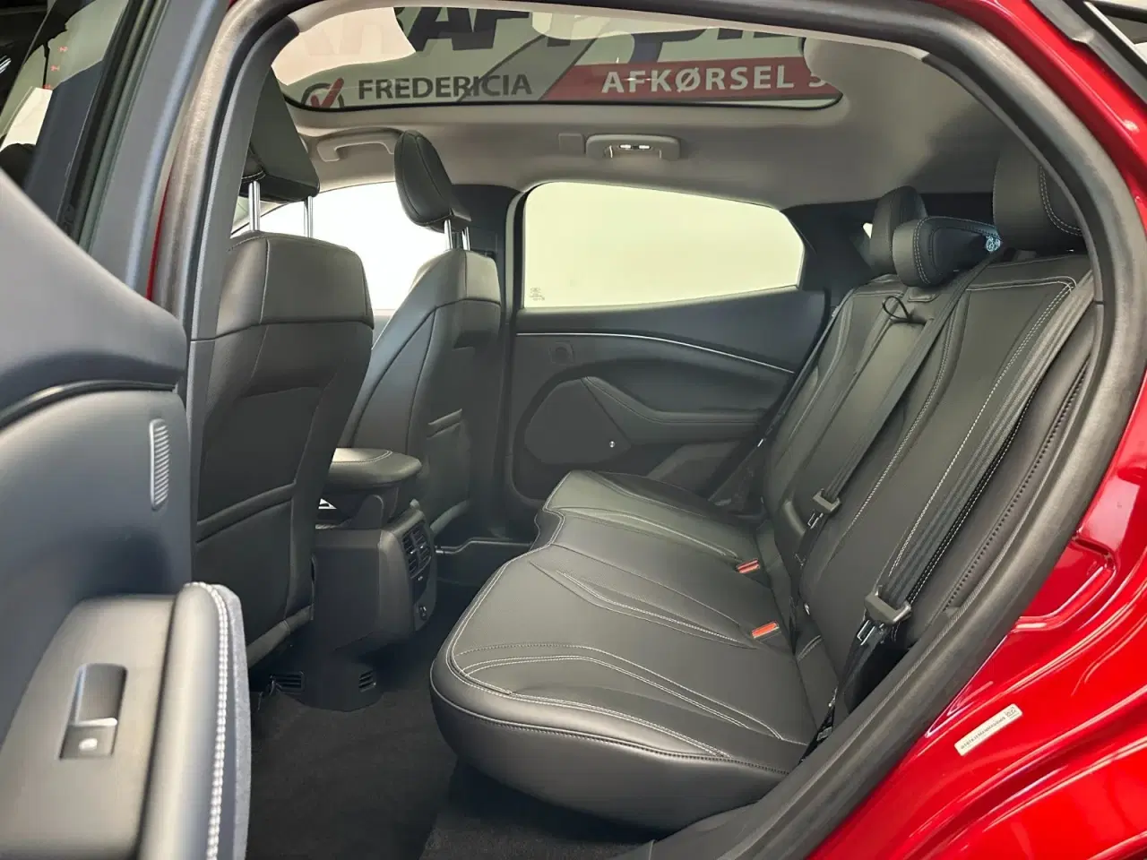 Billede 13 - Ford Mustang Mach-E 75 Premium Standard Range