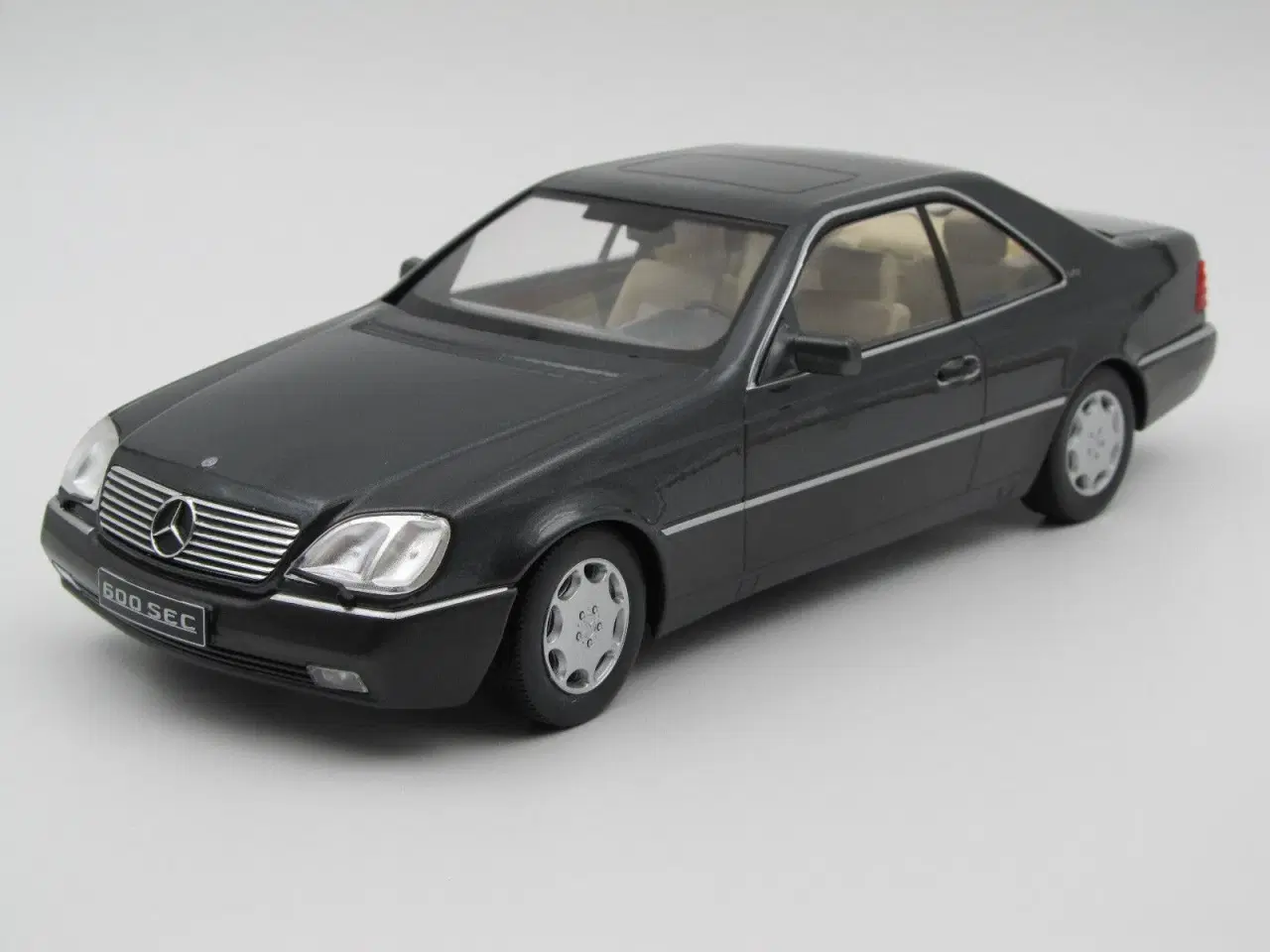 Billede 1 - 1992 Mercedes 600 SEC V12 1:18  Limited Edition