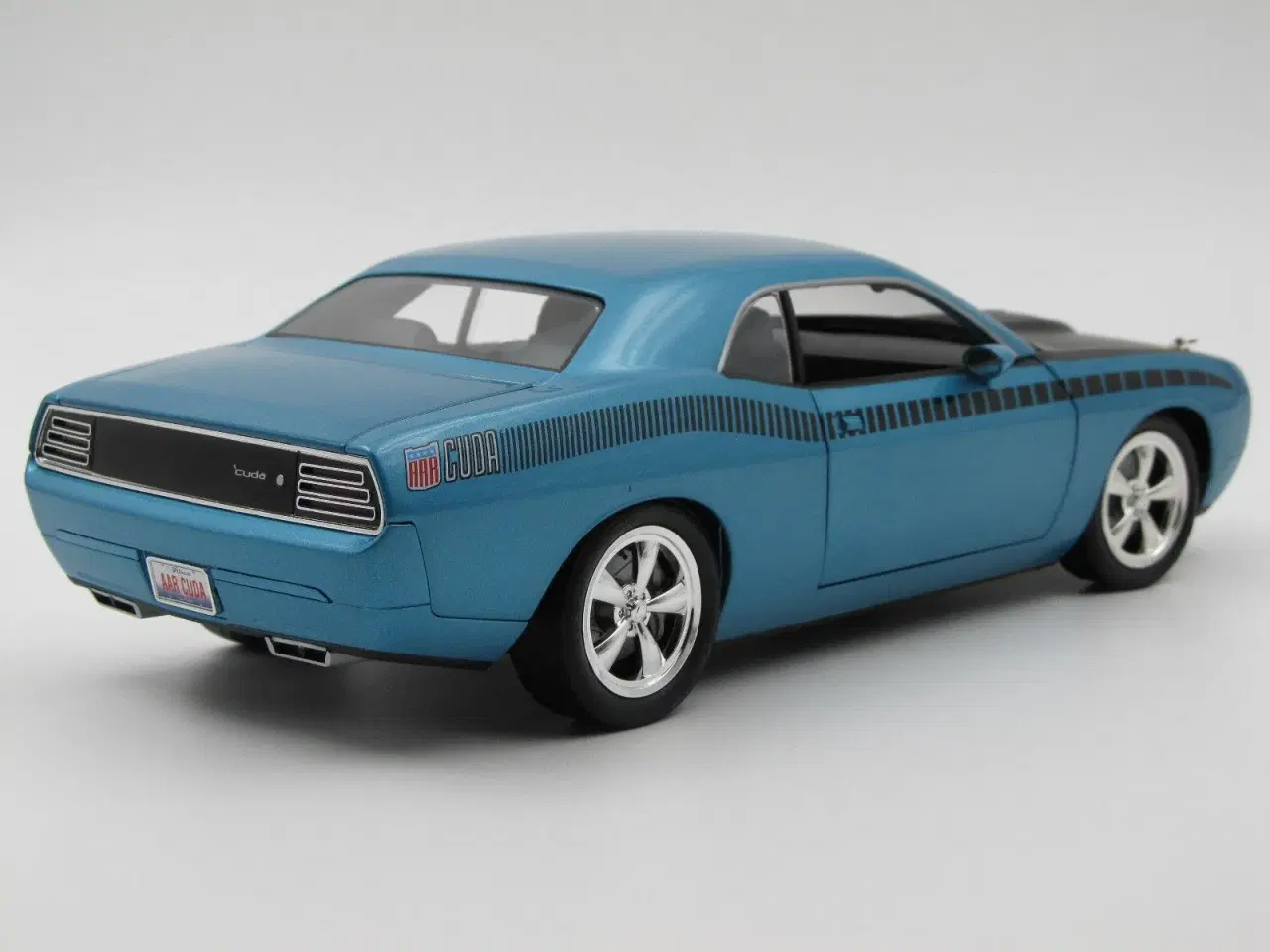 Billede 3 - 2010 Dodge Challenger SRT- 1:18 