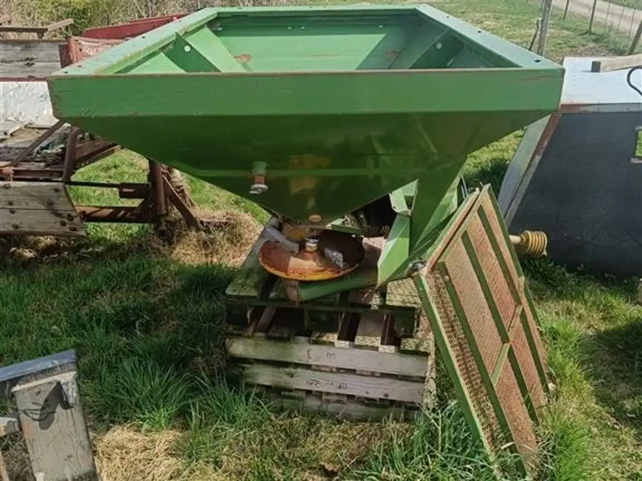 Billede 2 - Amazone gødningsspreder 1200liter