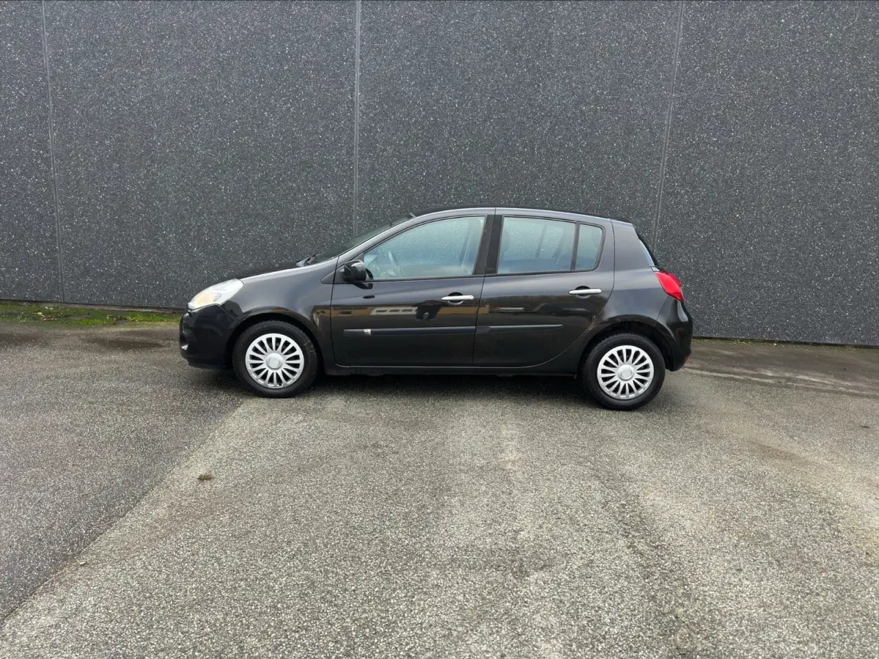 Billede 1 - Renault Clio III 1,2 16V Authentique