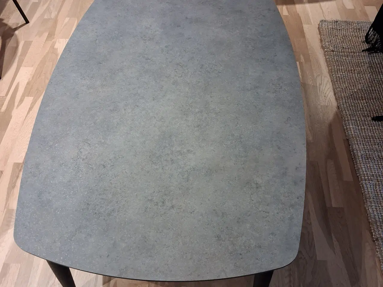 Billede 3 - Sofabord + hjørnebord i højtrykslaminat