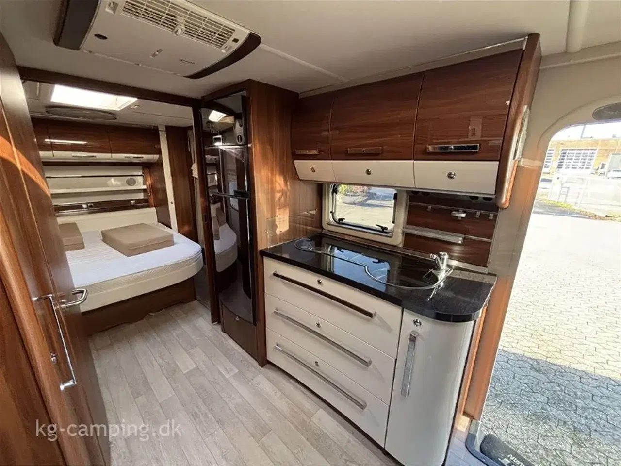 Billede 8 - 2016 - Fendt Brillant 650 TF   Lækker vogn med fritstående dobbeltseng