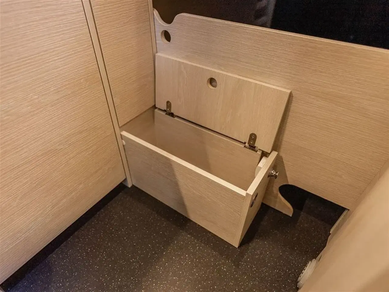 Billede 21 - 2026 - Tourne 6.4 Cruise aut. gear - Black