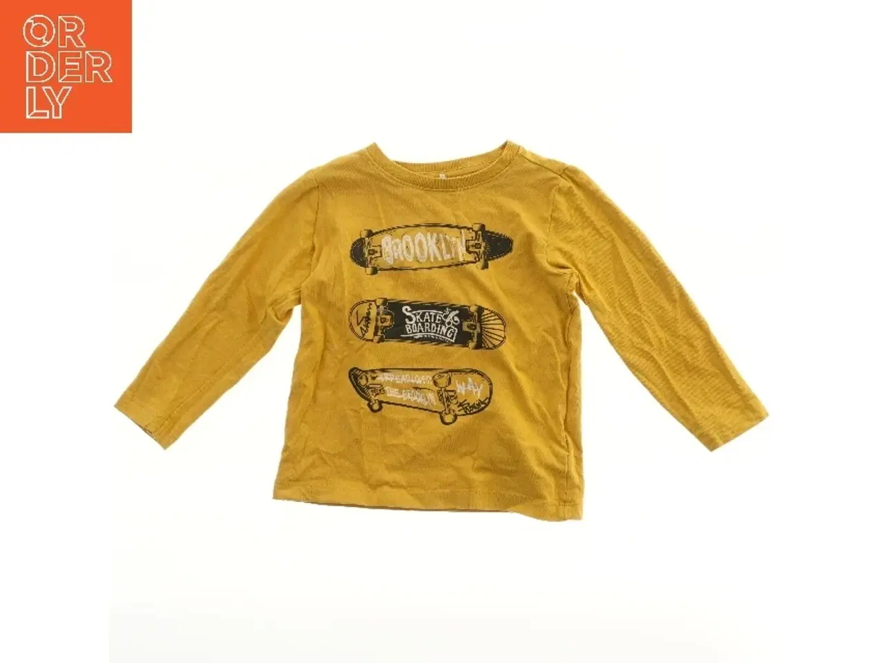 Billede 1 - Langærmet gul t-shirt fra name it med skateboardprint fra Name It (str. 92)