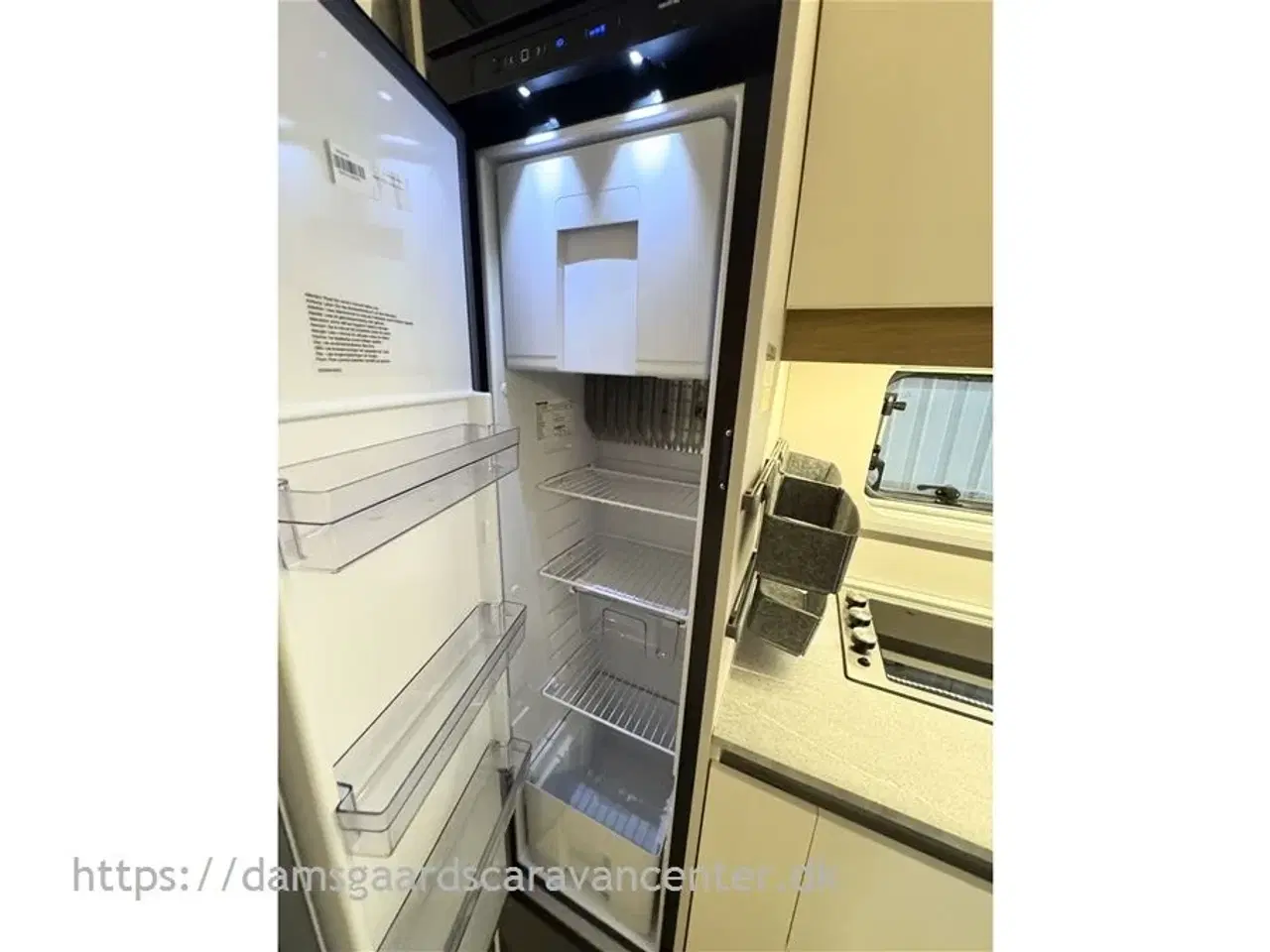 Billede 13 - 2021 - Adria Adora 613 UT   Queensbed-Gulvtemp.-Endebad--Telt