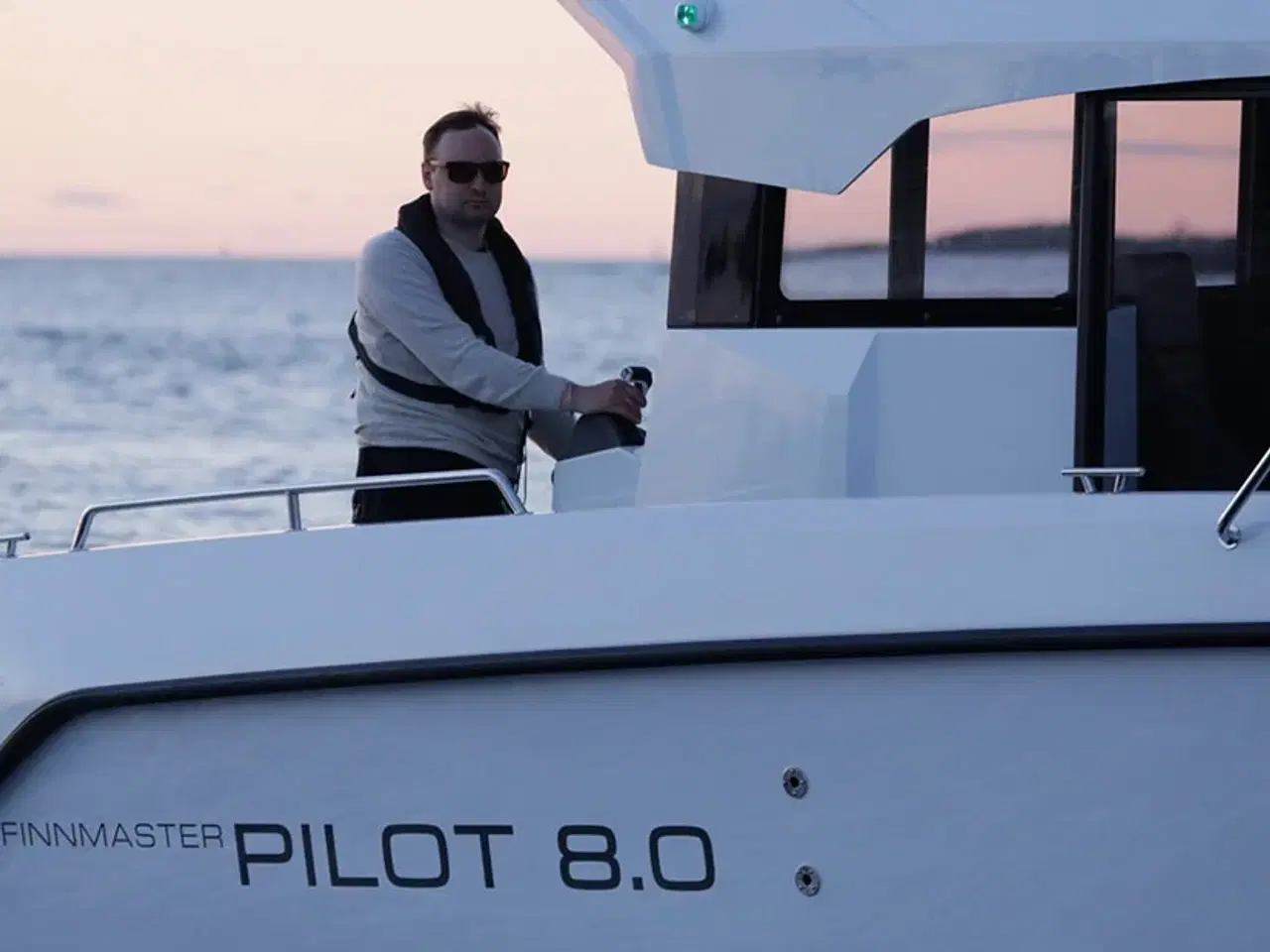 Billede 3 - Finnmaster Pilot 8 - Yamaha 2x150 HK/Udstyr
