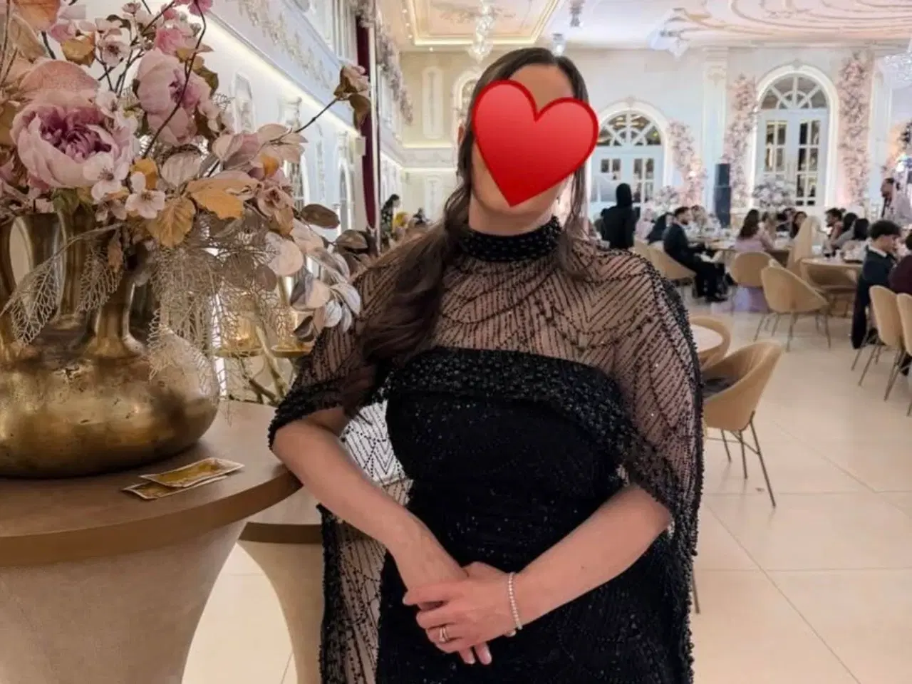 Billede 1 - Elegant sort maxi festkjoler som ny