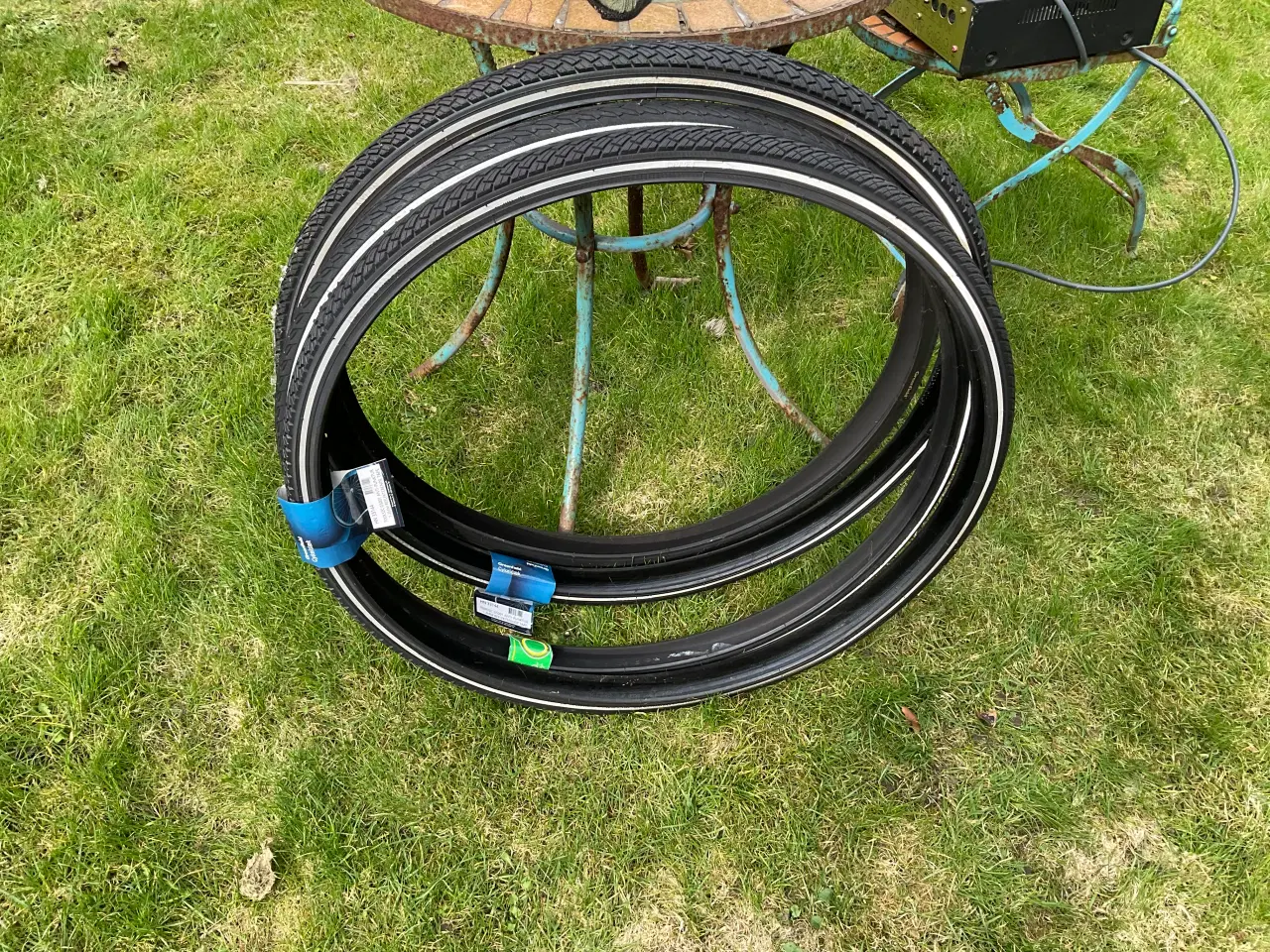 Billede 12 - Diverse ting til haven